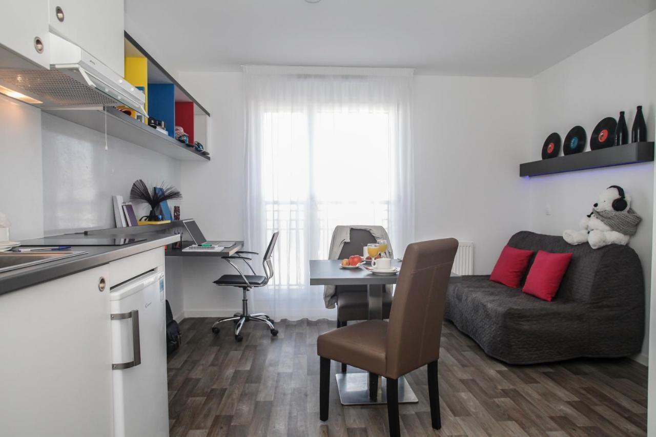 Appart Hotel Odalys City Paris Levallois Esterno foto