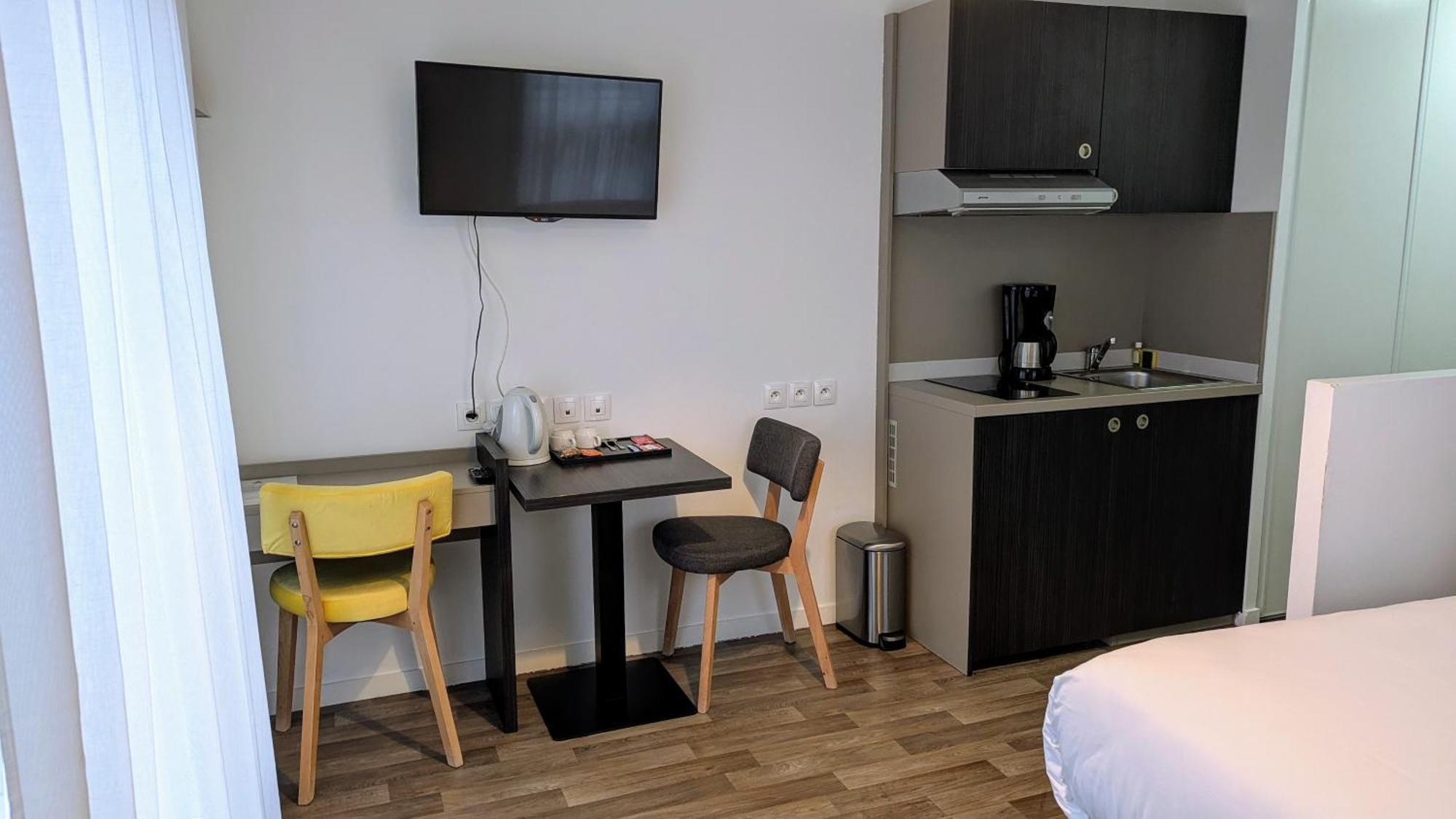 Appart Hotel Odalys City Paris Levallois Esterno foto