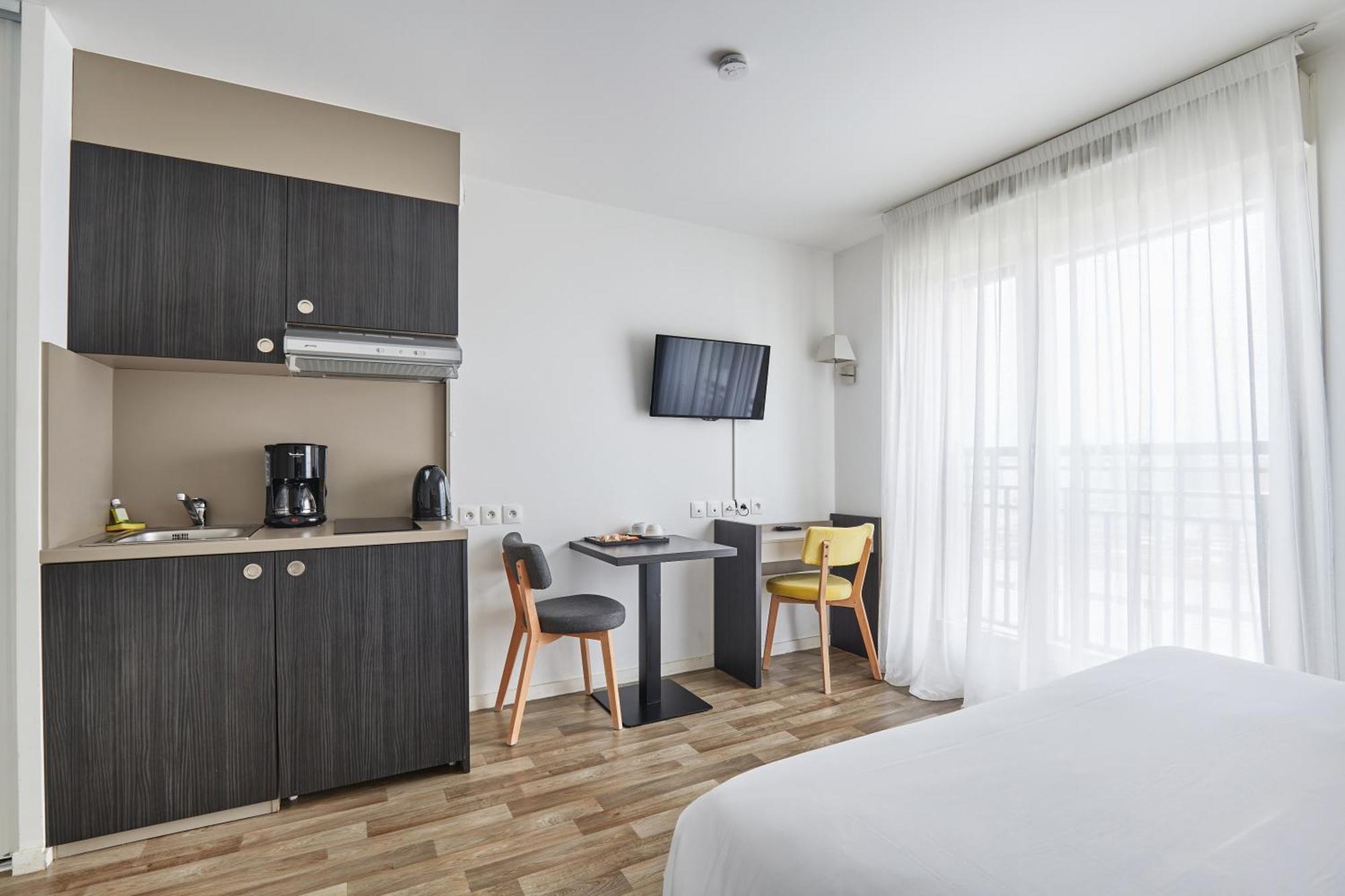 Appart Hotel Odalys City Paris Levallois Esterno foto