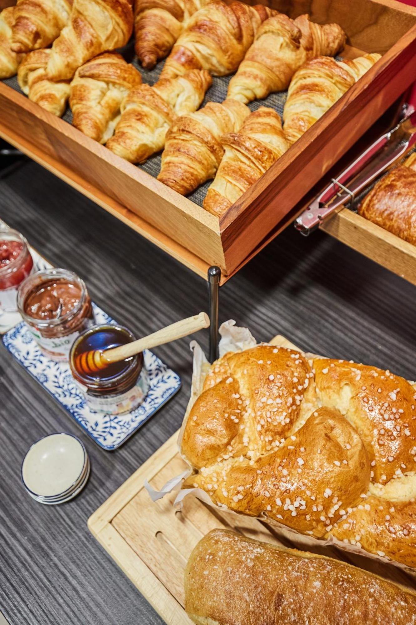 Appart Hotel Odalys City Paris Levallois Esterno foto