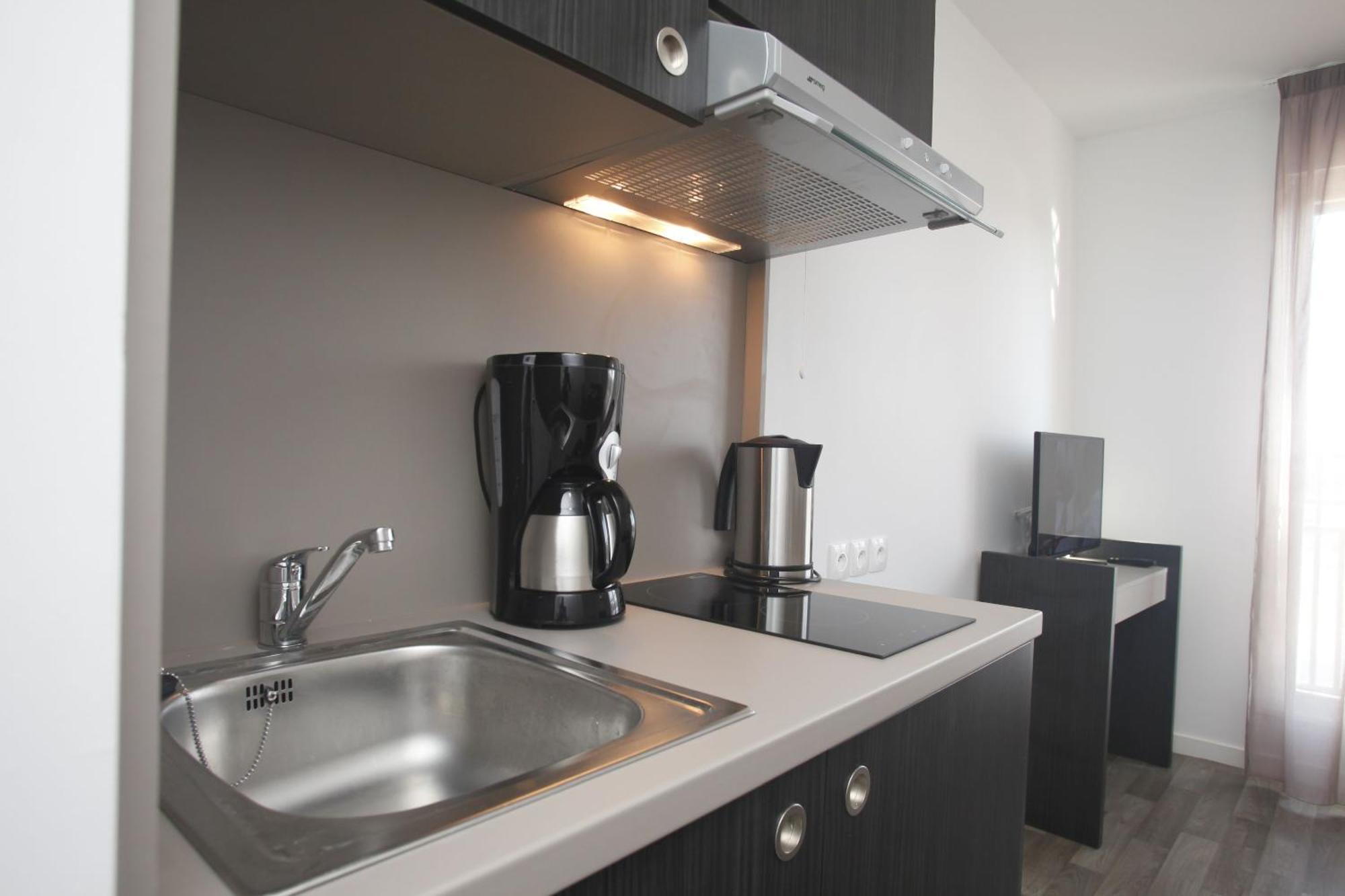 Appart Hotel Odalys City Paris Levallois Esterno foto